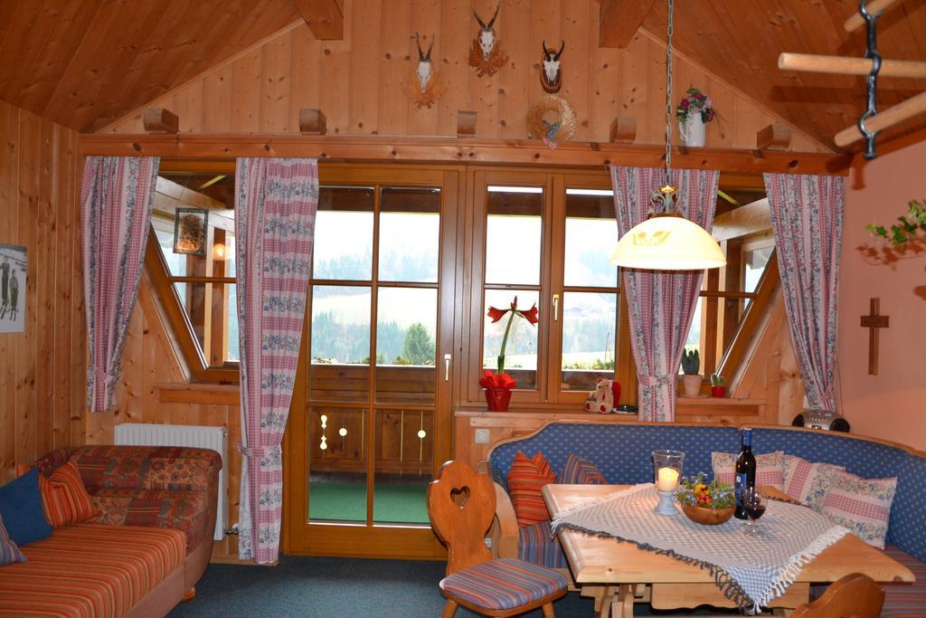 Holdhaeusl Lägenhet Schladming Rum bild